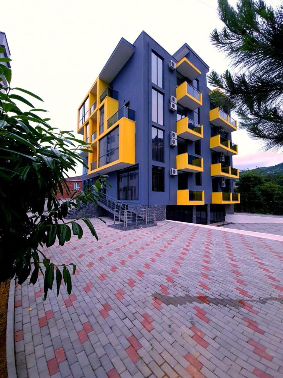 Casa Del Mar Hotell Kvariati Exteriör bild